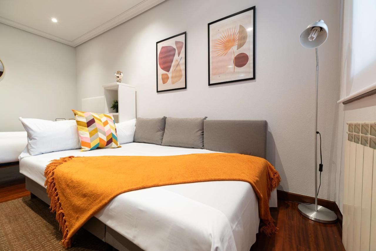 El Loft De Castrelos Con Parking Vigo Luaran gambar