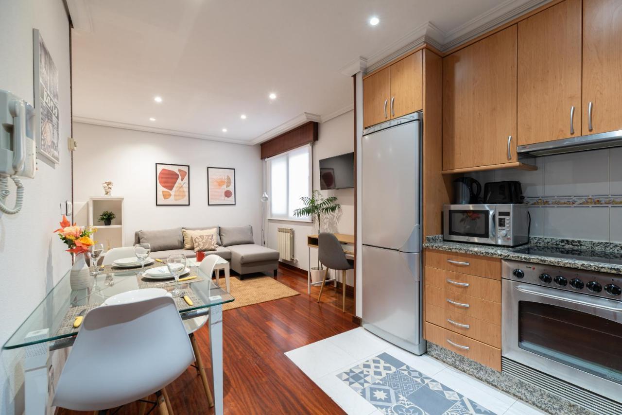 El Loft De Castrelos Con Parking Vigo Luaran gambar